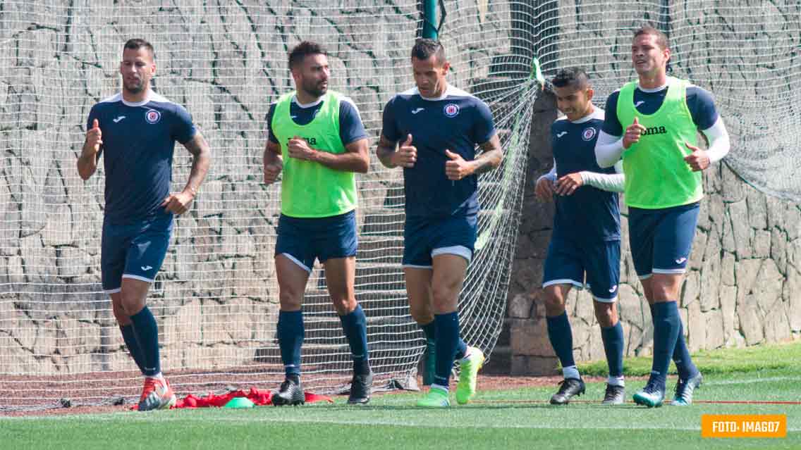 Cruz Azul sin ofertas por Cauteruccio ni por Méndez