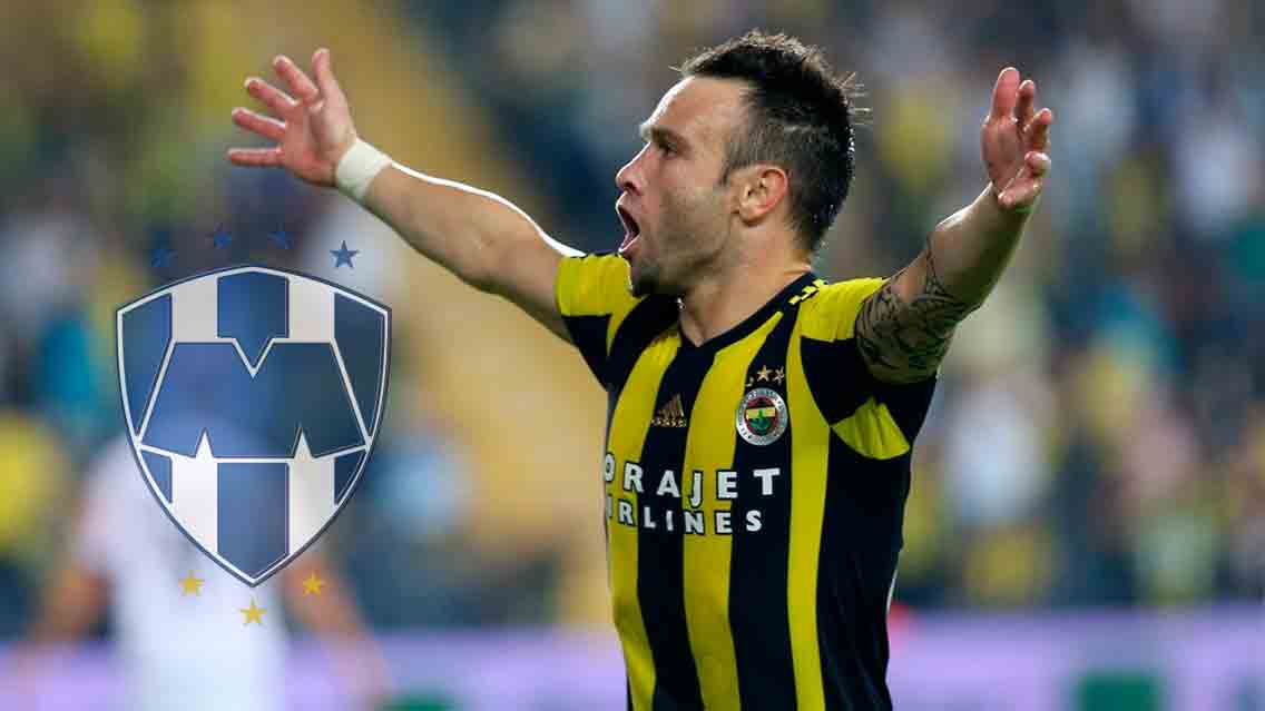 El francés Mathieu Valbuena en el radar de Monterrey