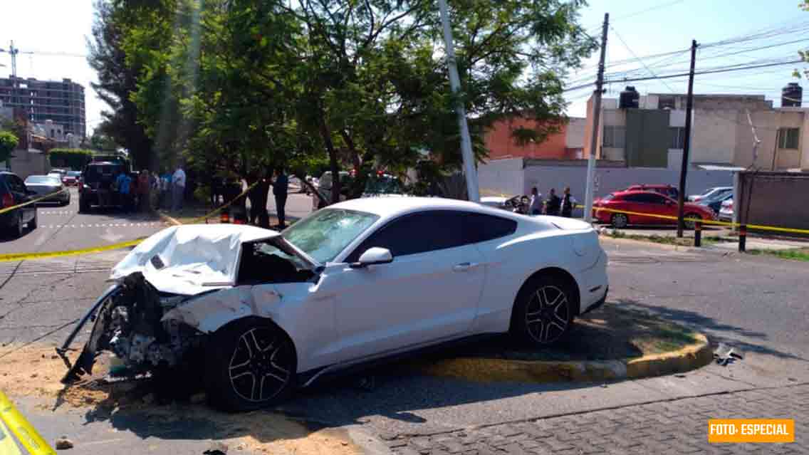 Futbolista protagoniza accidente que dejó dos muertos