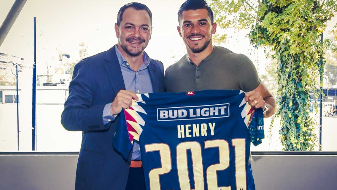 América renueva a Henry Martín hasta 2021