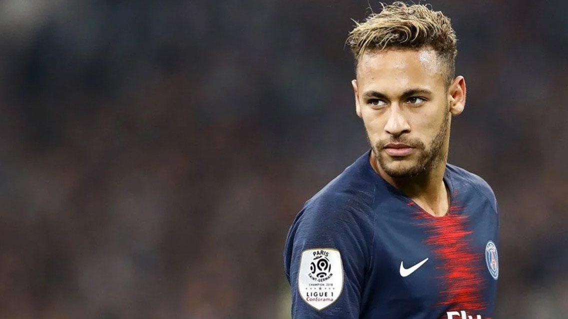 Paris Saint-Germain pide 300 millones por Neymar