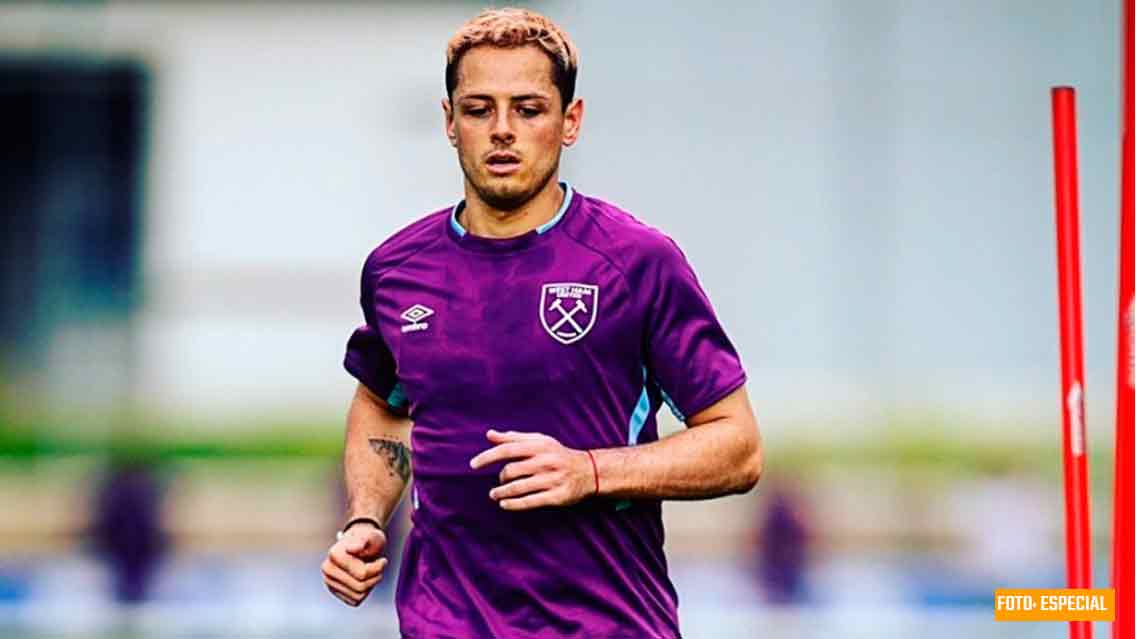 Chicharito viajó a pretemporada con el West Ham