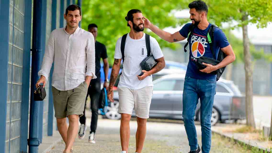 Íker Casillas reportó a pretemporada con el Porto