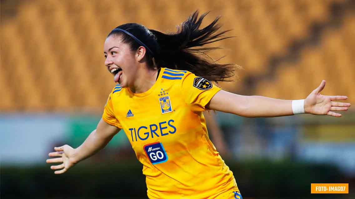 Katty Martínez delantera de Tigres