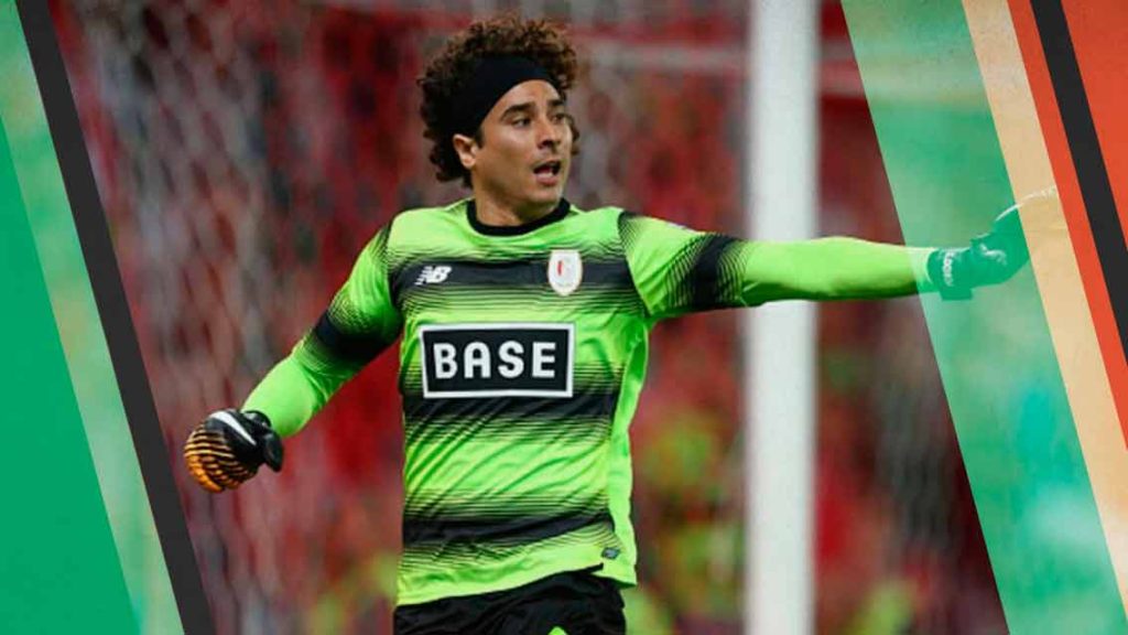Memo Ochoa se quedaría en el Standard Lieja