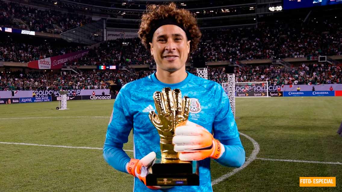 En Standard Liege aún contemplan a Guillermo Ochoa