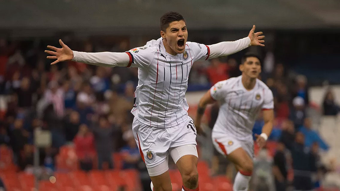 Chivas paga deuda por Ronaldo Cisneros
