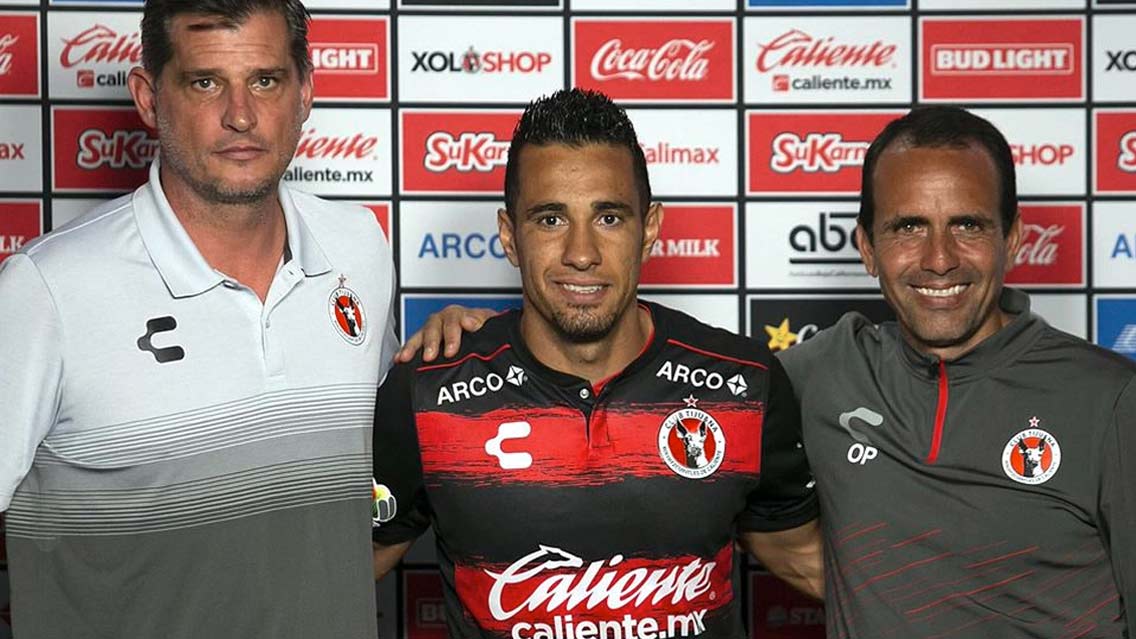 Xolos y Querétaro comenzaron intercambio de favores