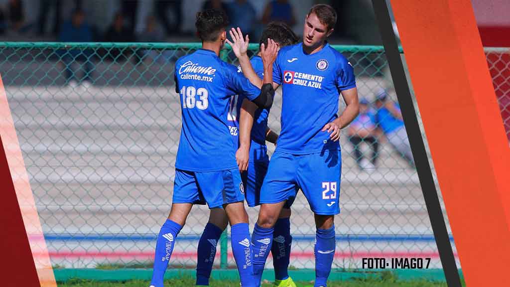 Santiago Giménez podría recibir una oportunidad en Cruz Azul