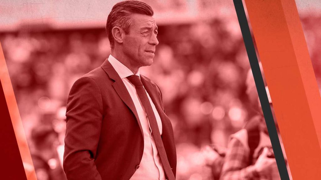 Afición de Cruz Azul pide la salida de Pedro Caixinha