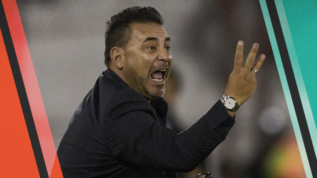 Antonio Mohamed, desesperado por tomar un equipo