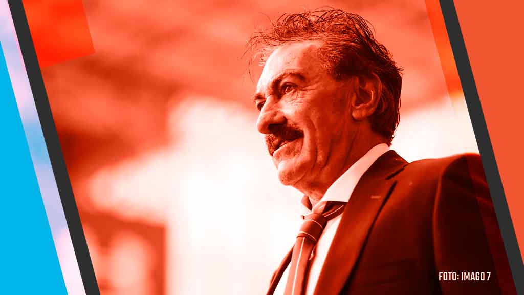 Afición de Toluca pide salida de La Volpe