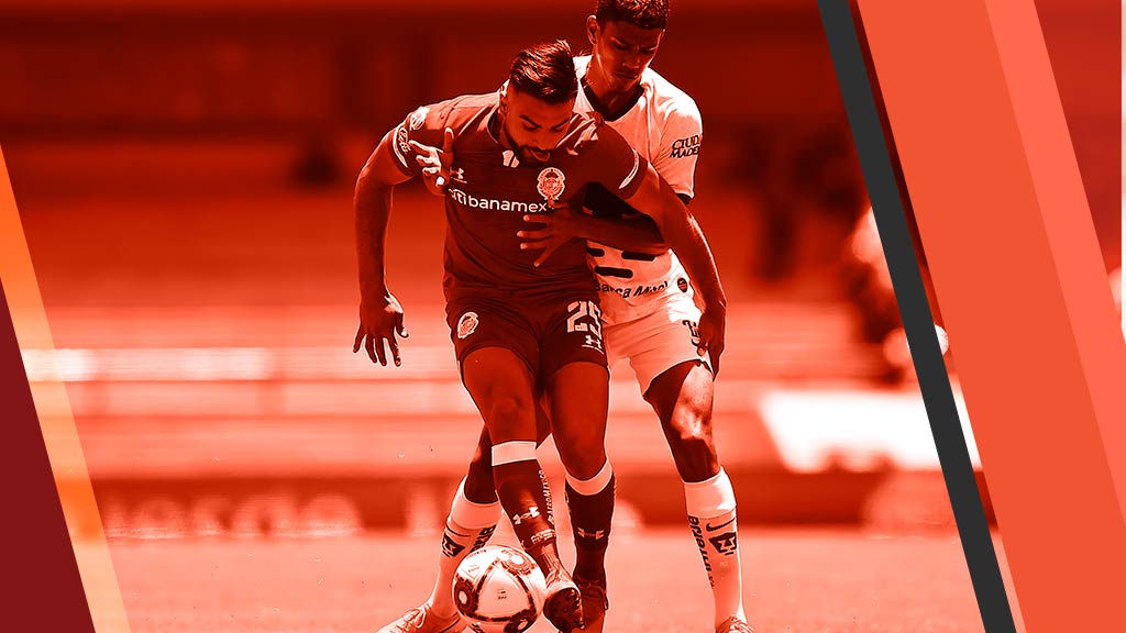 Aficionada de Toluca encara a Alexis Canelo