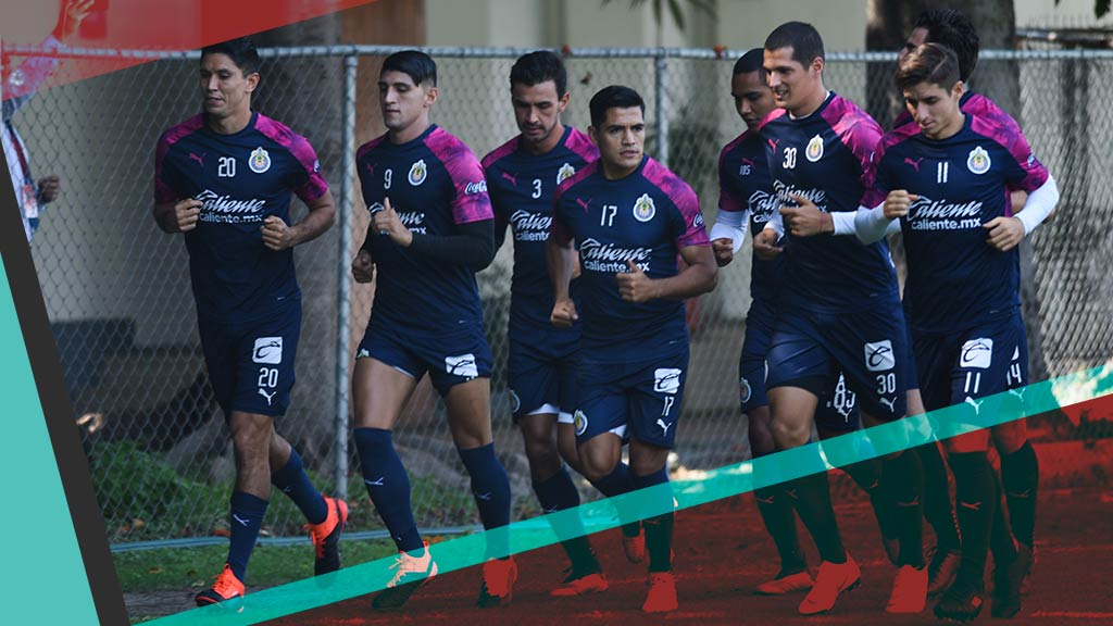 Aficionados llevaron serenata a Chivas previo al Clásico