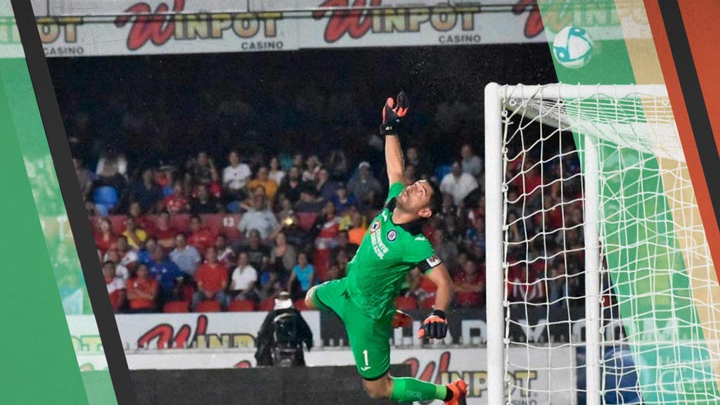 Jesús Corona abucheado; Cruz Azul piensa en Sebastián Jurado