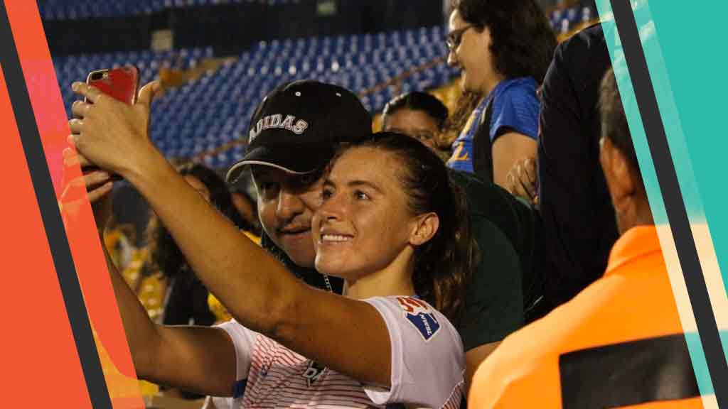 Aficionado manosea a jugadora en estadio de Tigres