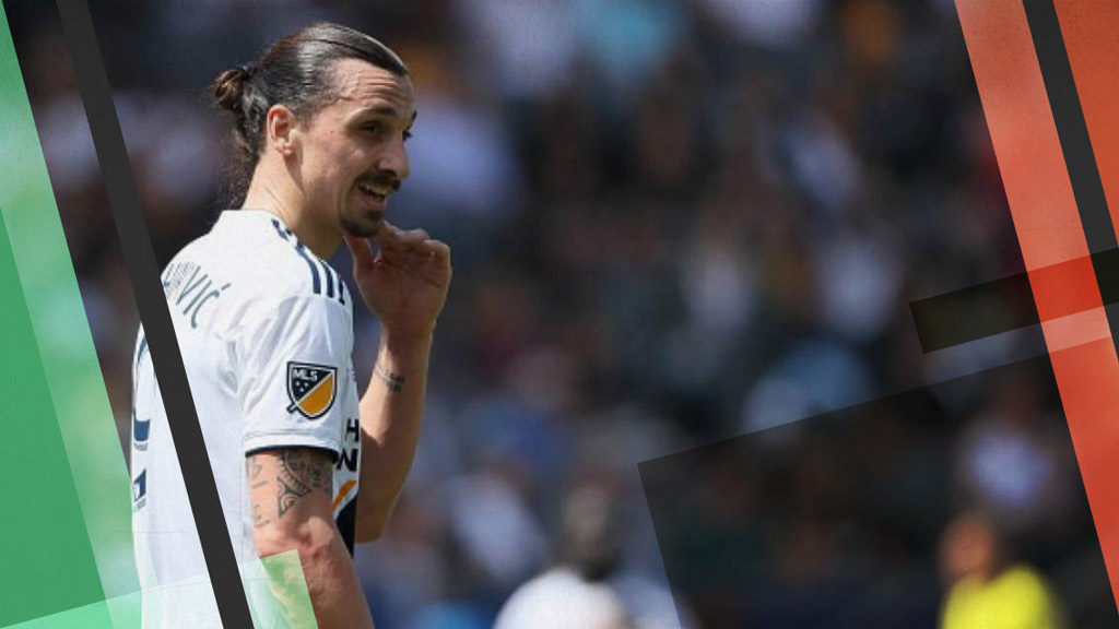 Zlatan Ibrahimovic hace guiño al Napoli de Chucky Lozano