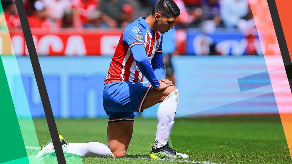 Alan Pulido abre la posibilidad de salir de Chivas