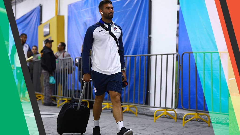 Martín Cauteruccio sería la primera baja de Cruz Azul