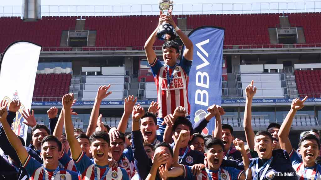 Chivas derrota a Pachuca y es campeón Sub-17