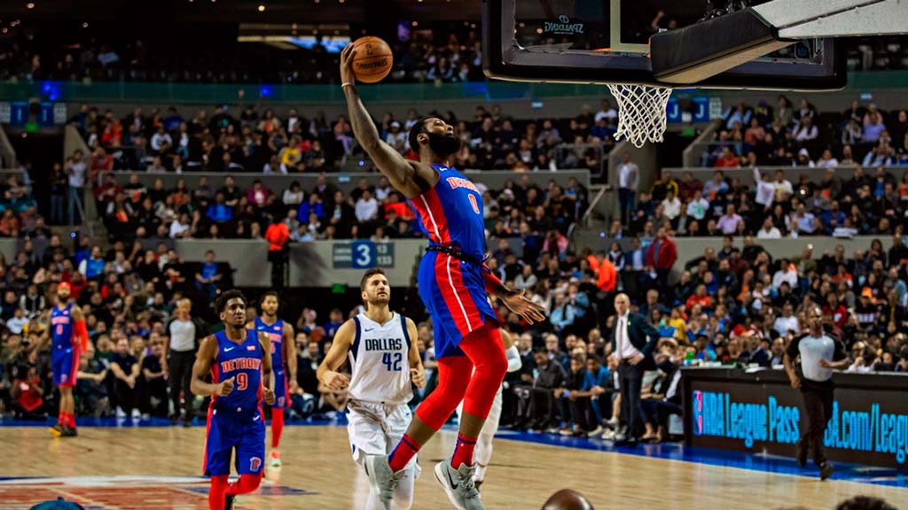 Andre Drummond y su espectacular clavada