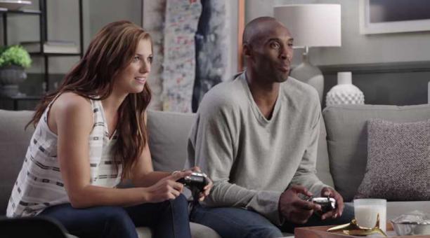 Kobe Bryant con Alex Morgan