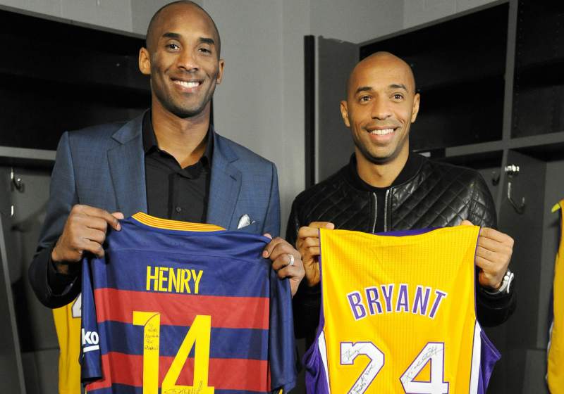 Kobe Bryant con Thierry Henry