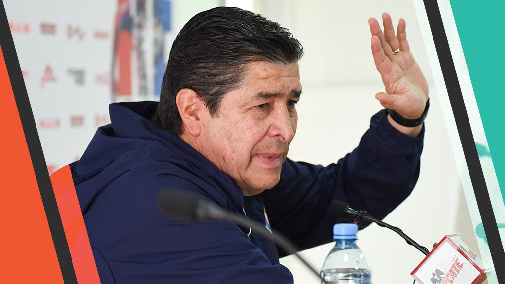 Fernando Tena sería destituido de perder con Cruz Azul