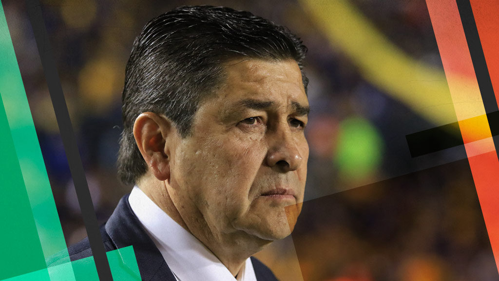 Si se va Luis Fernando Tena, Chivas buscará DT mexicano