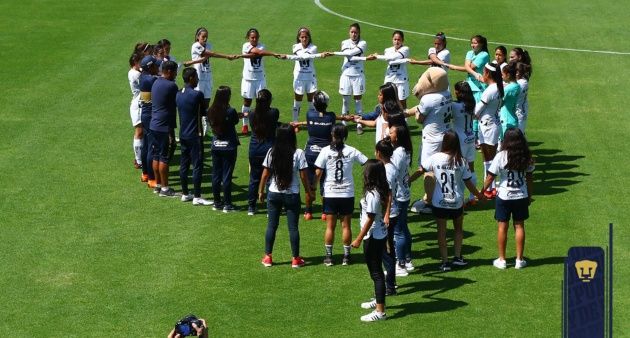 Pumas Femenil se manifestó en contra de la violencia de género