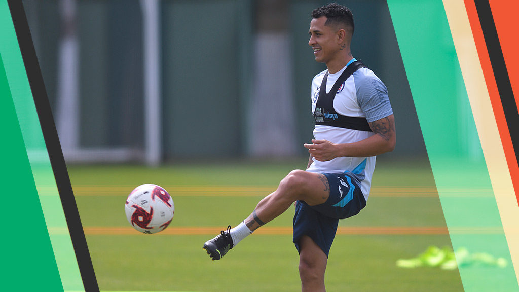 Yoshimar Yotún sería convocado para el duelo ante Chivas
