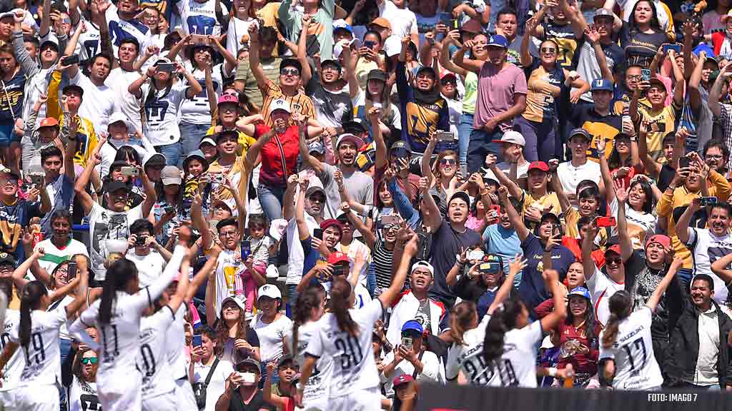 Pumas femenil con gran asistencia en su debut en CU