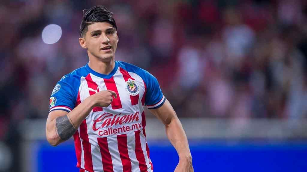 Alan Pulido pudo llegar a América antes que a Chivas