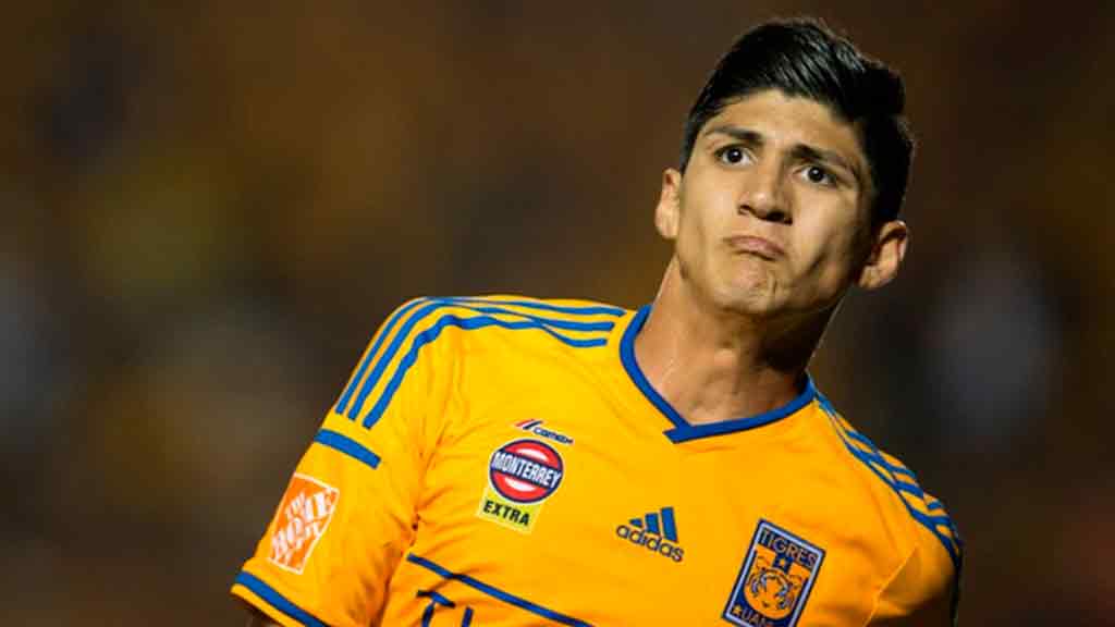 Alan Pulido se sintió traicionado en Tigres