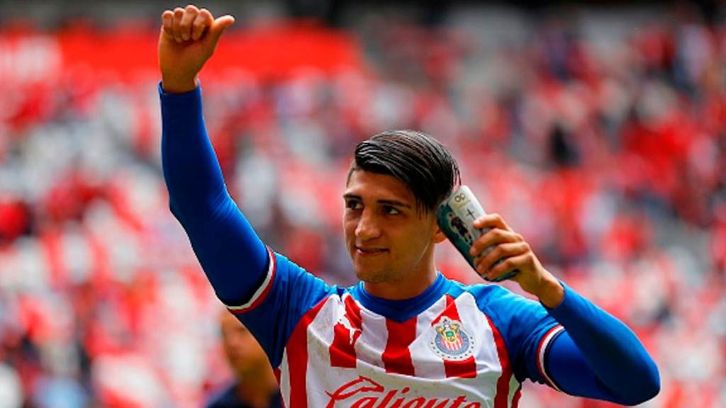 Las circunstancias que motivaron a Alan Pulido para dejar Chivas