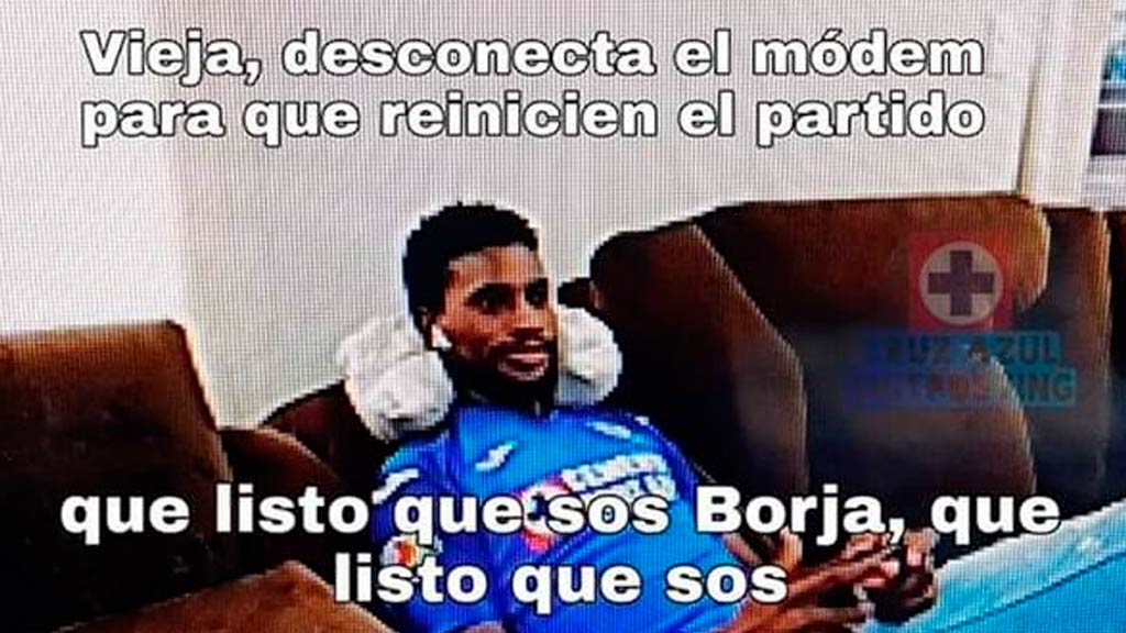 Los memes de Cruz Azul en su debut fallido en la eLiga MX