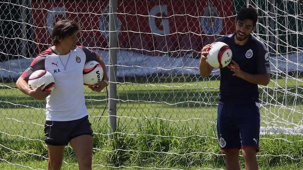 Chivas abre las puertas a Matías Almeyda y Rodolfo Pizarro