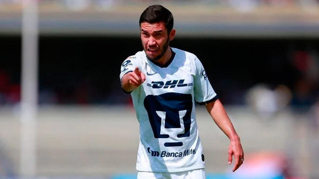 Pumas y Pachuca apuestan 25 despensas para personas necesitadas