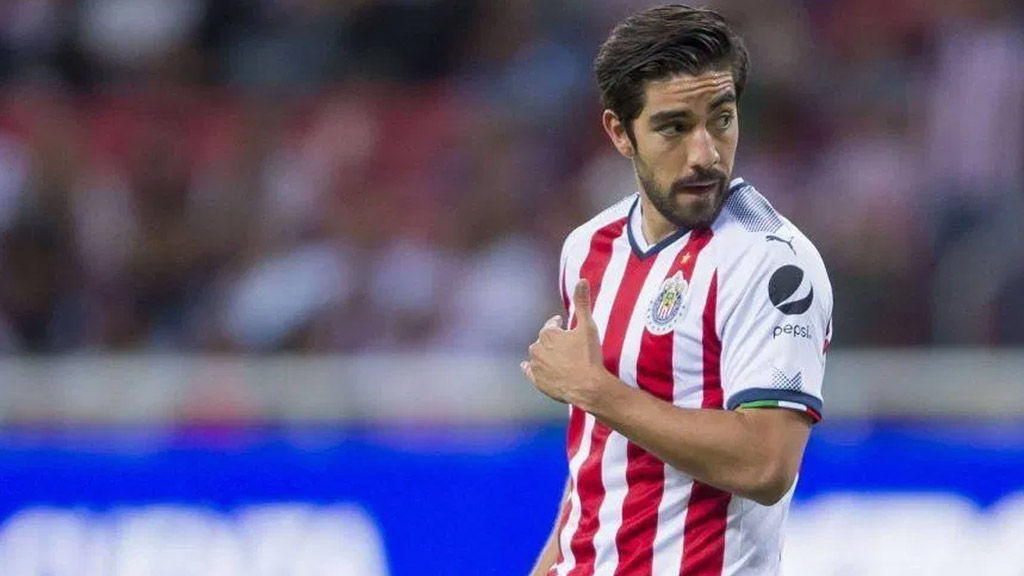 Rodolfo Pizarro y su fallido paso de Chivas a Ajax