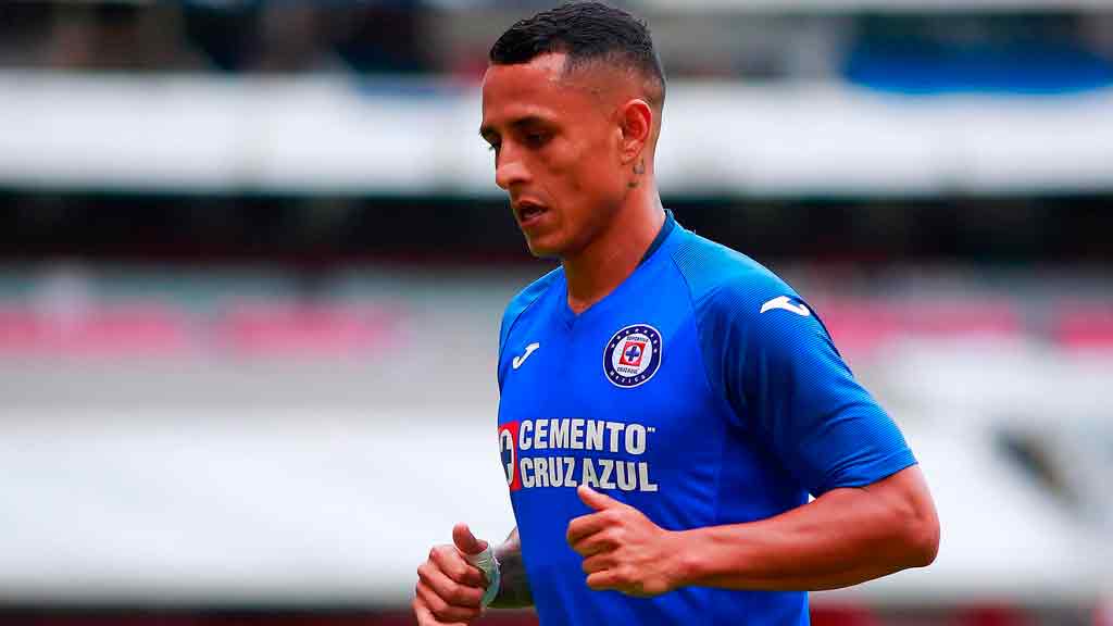 Cruz Azul no habría recibido ofertas por Yoshimar Yotún