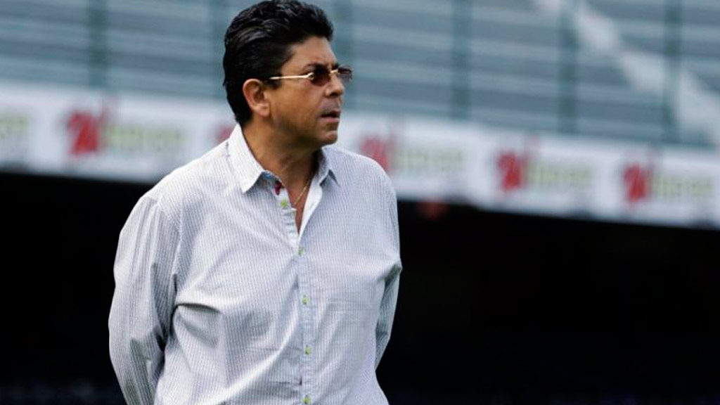 Fidel Kuri se quedaba con los contratos de los jugadores