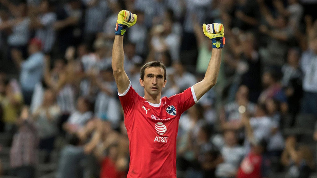 Contrato de Barovero en España sería muy inferior al de Rayados