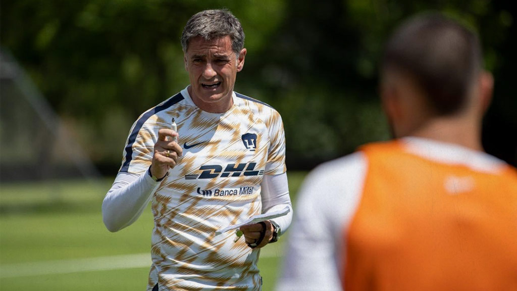 Pumas: Míchel tiene ofertas en Europa