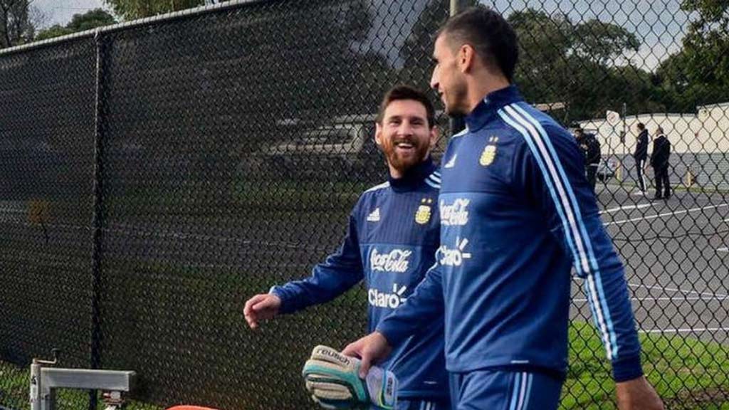 Nahuel Guzmán avisa que tiene cláusula para ir a Newell’s Old Boys