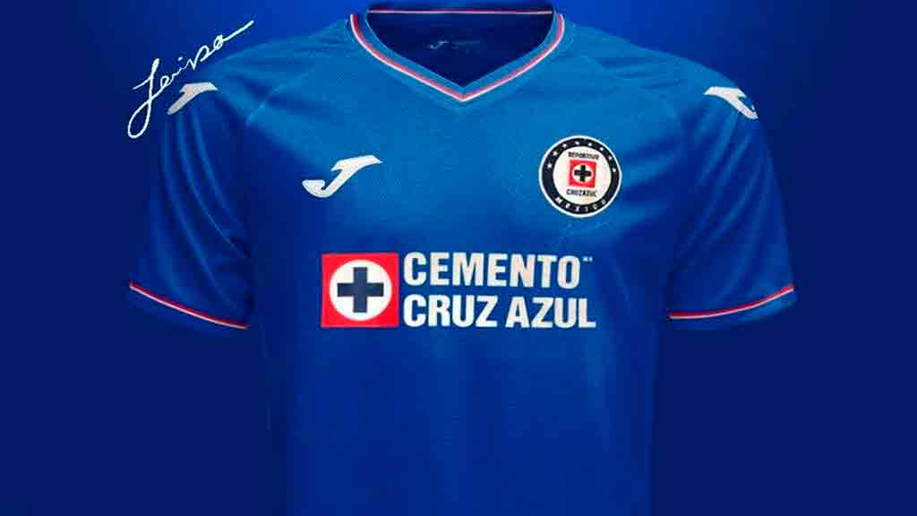 Playera filtrada de Cruz Azul es falsa