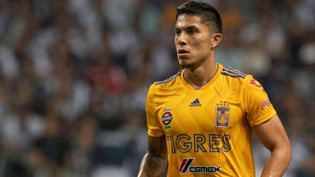 Carlos Salcedo denuncia robo a mano armada