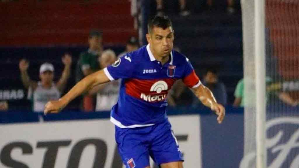 gerardo-alcoba-llegaria-a-los-gallos-blancos-de-queretaro