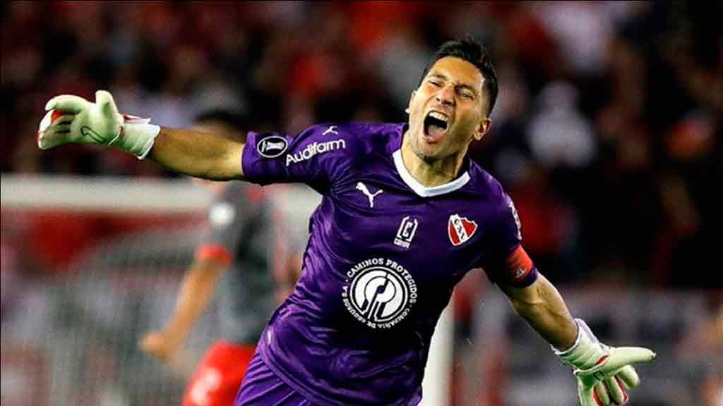 Independiente rechazó primera oferta de Pumas por Campaña