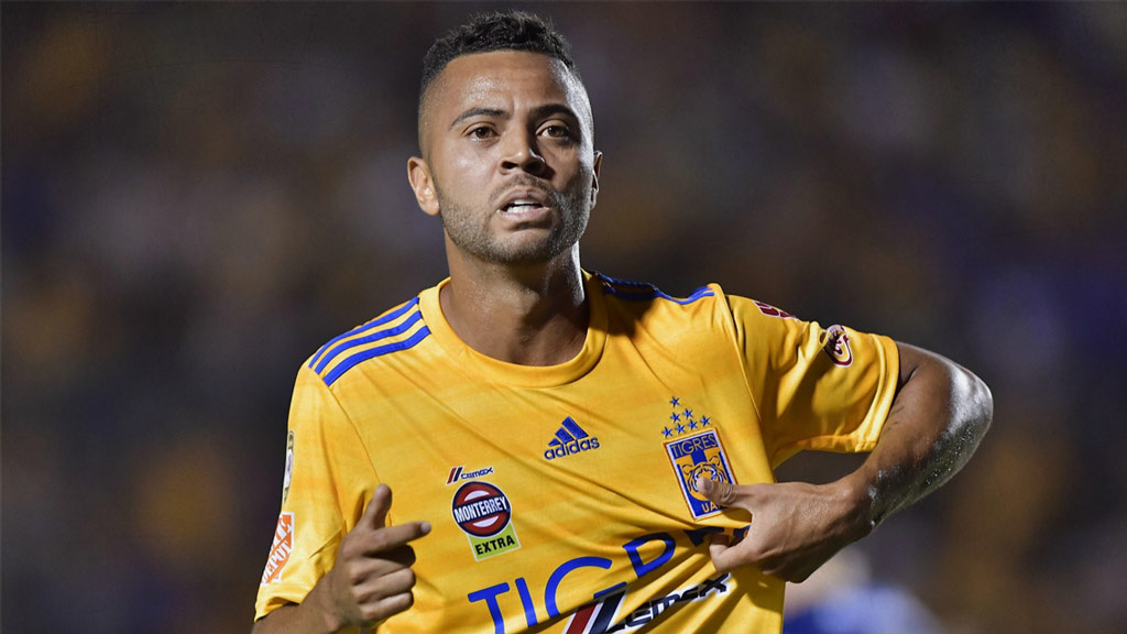 Tigres ofrece tres años de contrato a Rafa Carioca