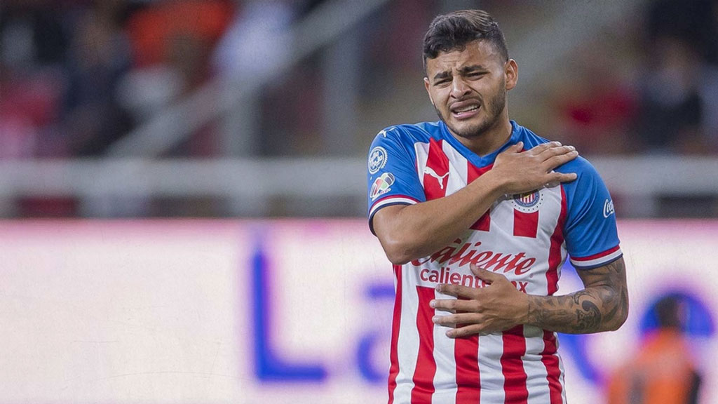 Alexs Vega positivo por Coronavirus; se suma a bajas de Chivas